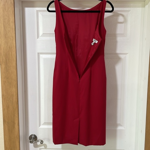 Moschino Cheap and Chic Red Front Bow Sheath Dress Size 6 Sleeveless Midi - Picture 4 of 15
